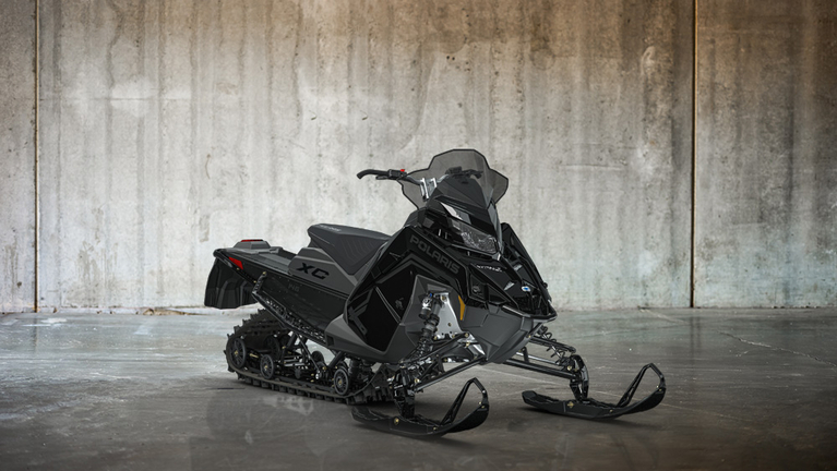 2027 Polaris 850 Switchback XC 146 1.6 7S — photo 1 of 12